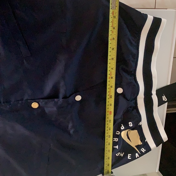 Nike Sports Skirt. - Picture 6 of 7